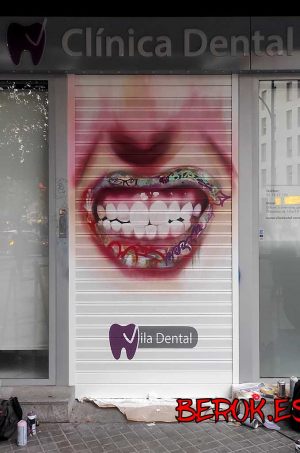 graffiti clinica dental persiana Barcelona